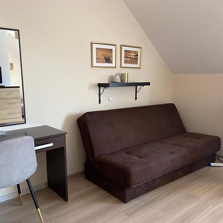 Sztutowo Lazurowy Dwor - Apartamenty Oraz Pokoje Z Basenem I Parkingiem Экстерьер фото