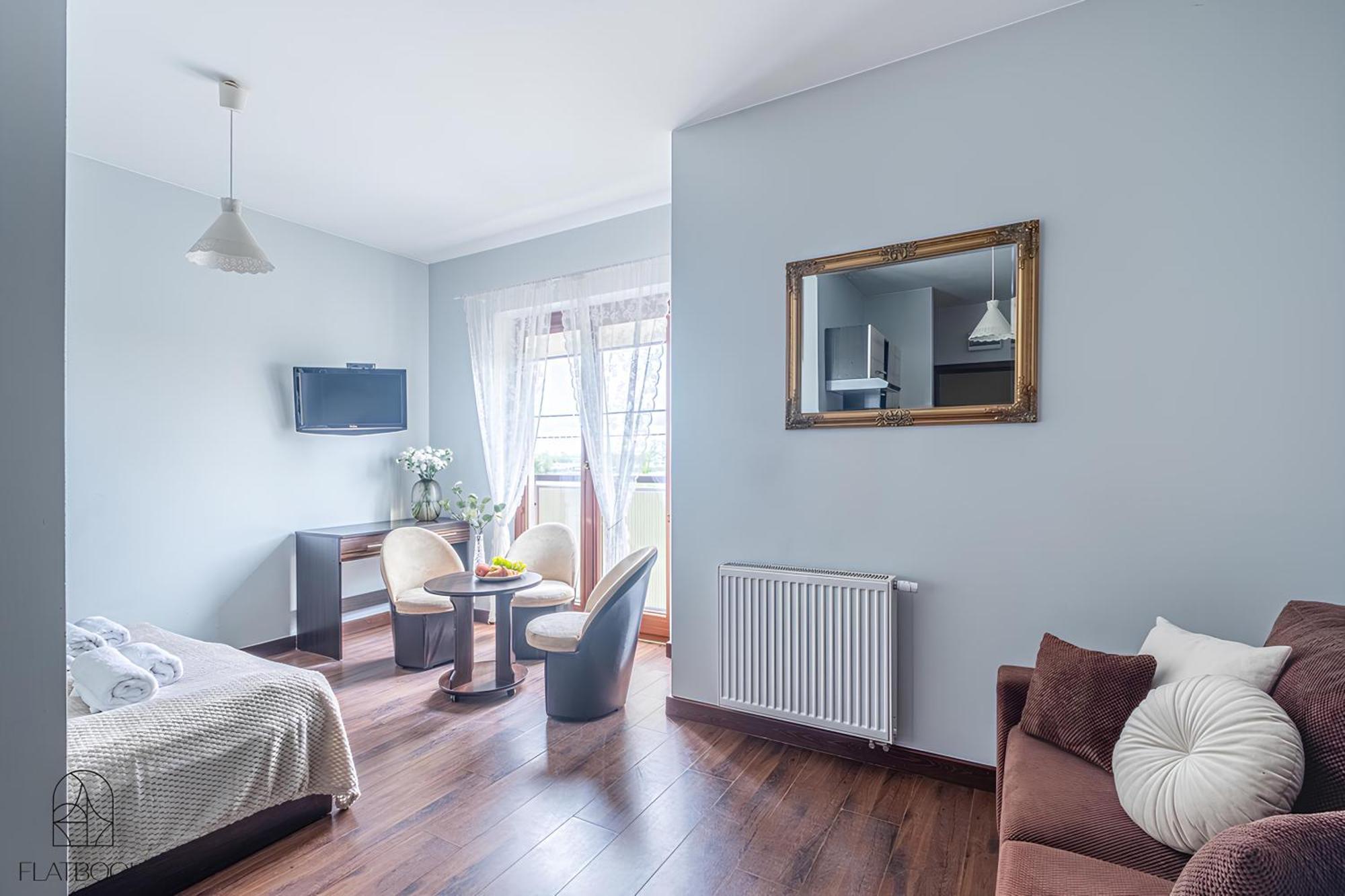 Sztutowo Lazurowy Dwor - Apartamenty Oraz Pokoje Z Basenem I Parkingiem Экстерьер фото