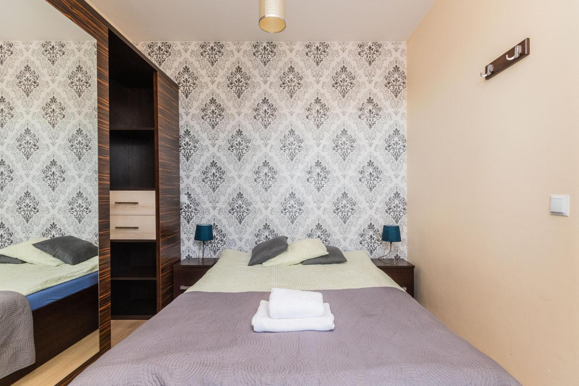 Sztutowo Lazurowy Dwor - Apartamenty Oraz Pokoje Z Basenem I Parkingiem Экстерьер фото
