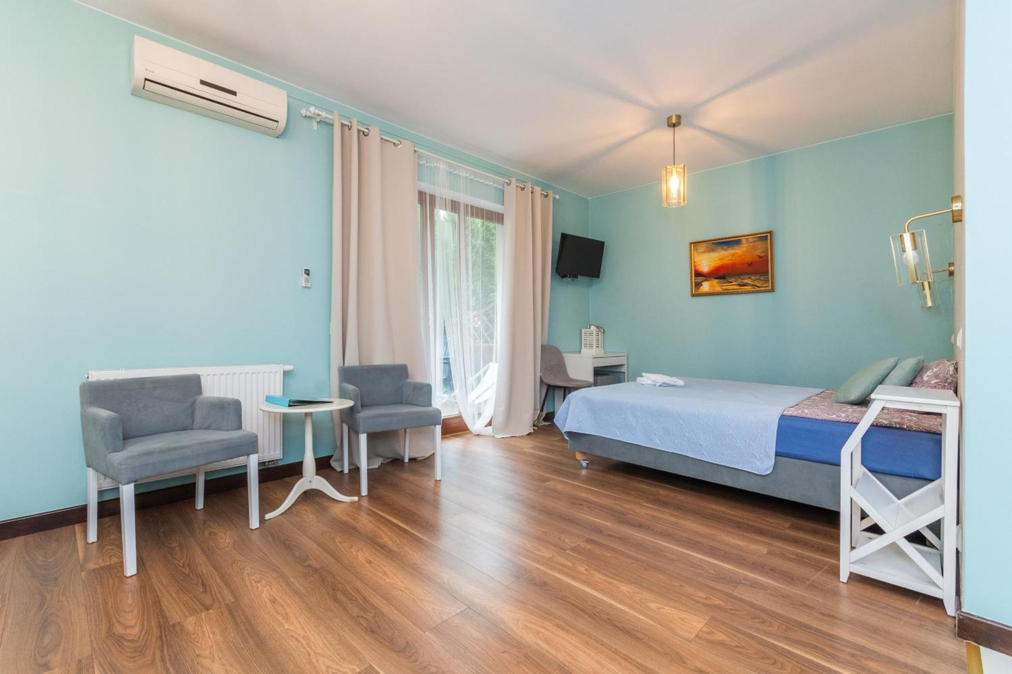 Sztutowo Lazurowy Dwor - Apartamenty Oraz Pokoje Z Basenem I Parkingiem Экстерьер фото