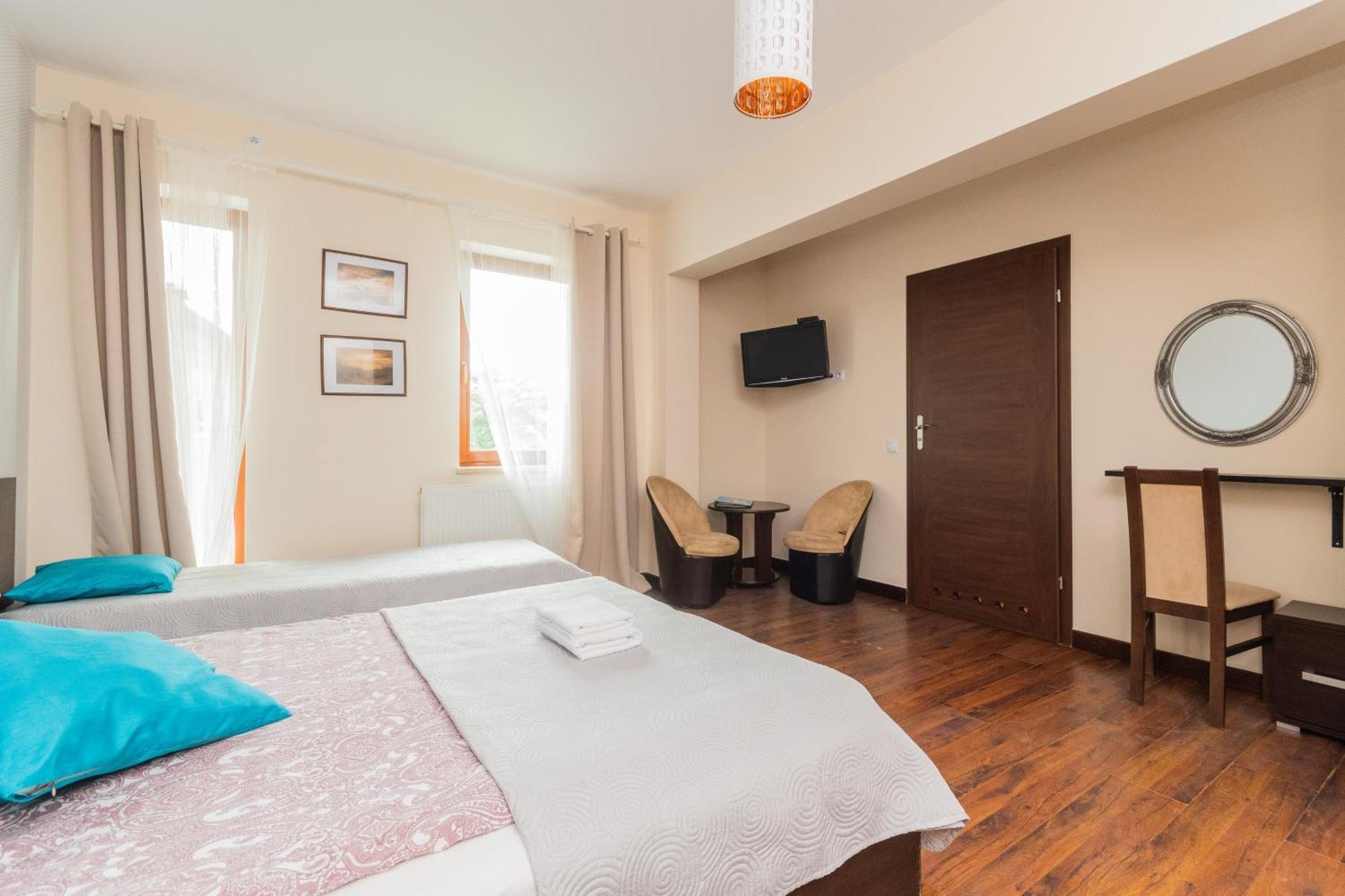 Sztutowo Lazurowy Dwor - Apartamenty Oraz Pokoje Z Basenem I Parkingiem Номер фото